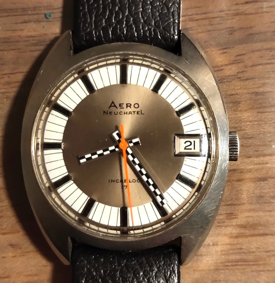 Aero Neuchâtel — Vintage Date Watch, Motorsport Dial, Incabloc 17 Jewels, ca. 1968–1972